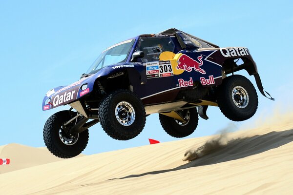 Salto en Buggy de terciopelo arenoso