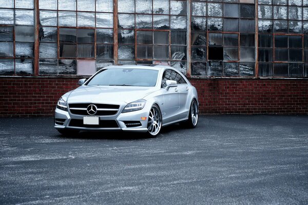 Mercedes benz CLS