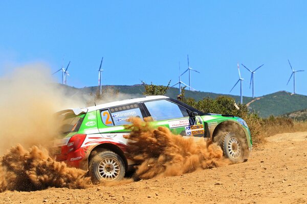 Auto sportiva skoda fabia al Rally