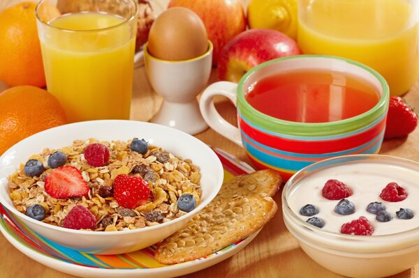 Healthy breakfast of muesli with strawberries