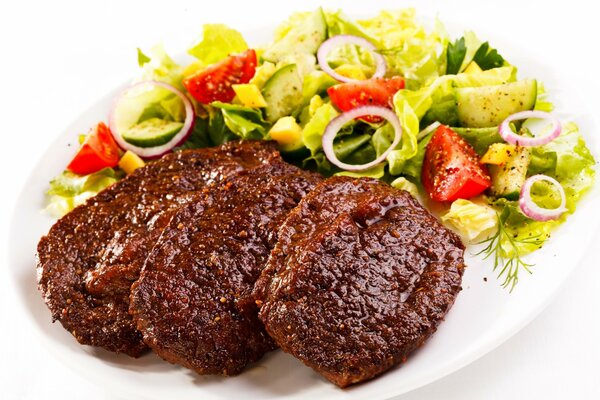 Juicy cutlet with salad