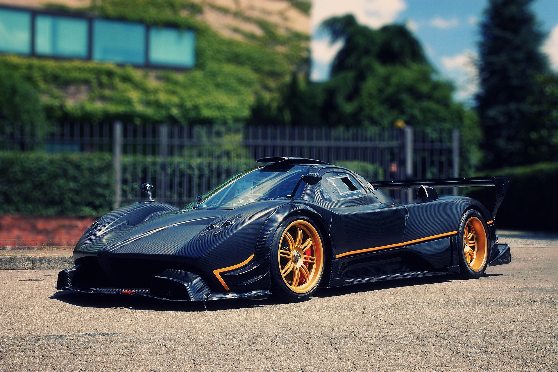 pagani zonda r evo summer