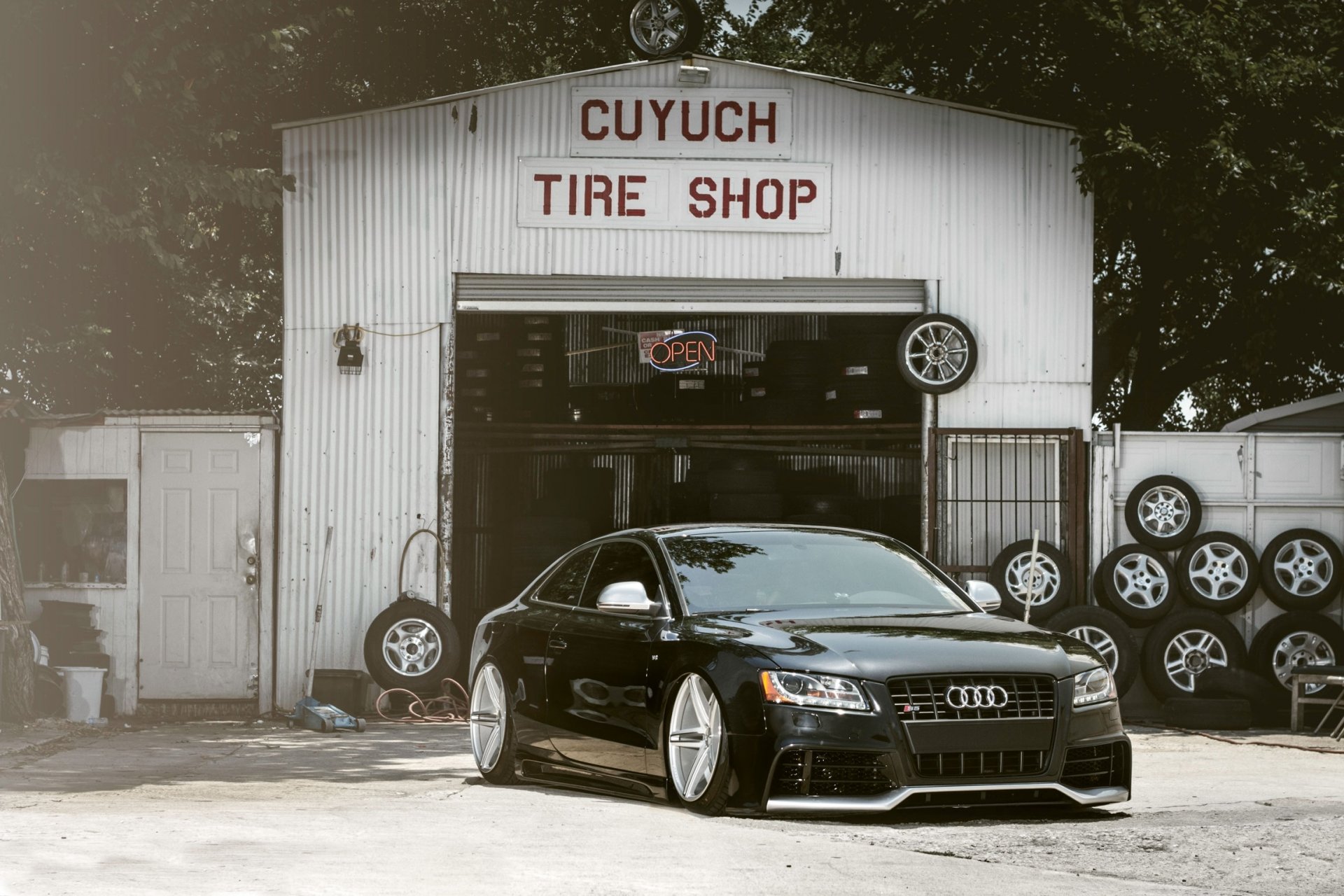 audi s5 auto coches tuning aterrizaje neumáticos servicio valla árboles