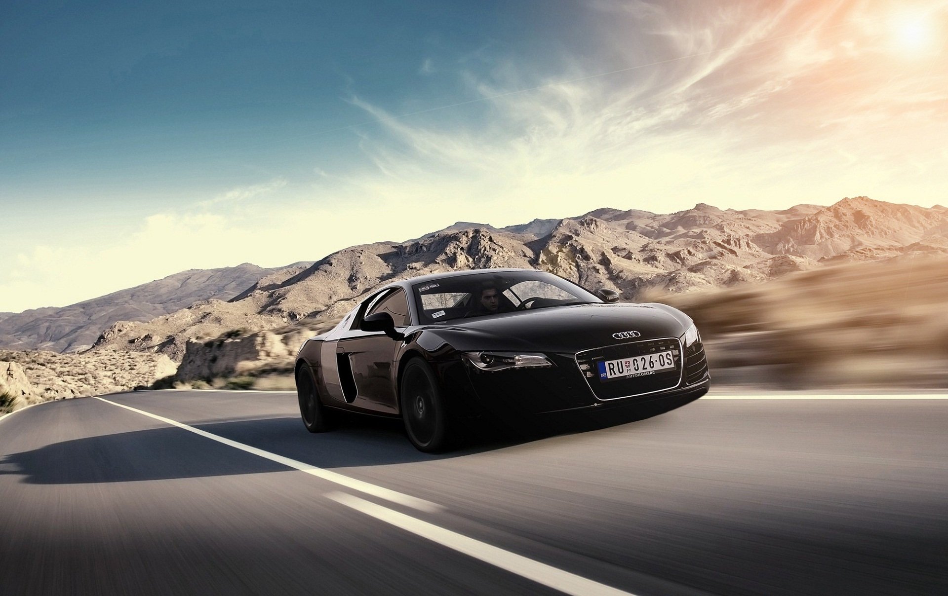 audi r8 schwarz vorne audi berge geschwindigkeit sonne blendung