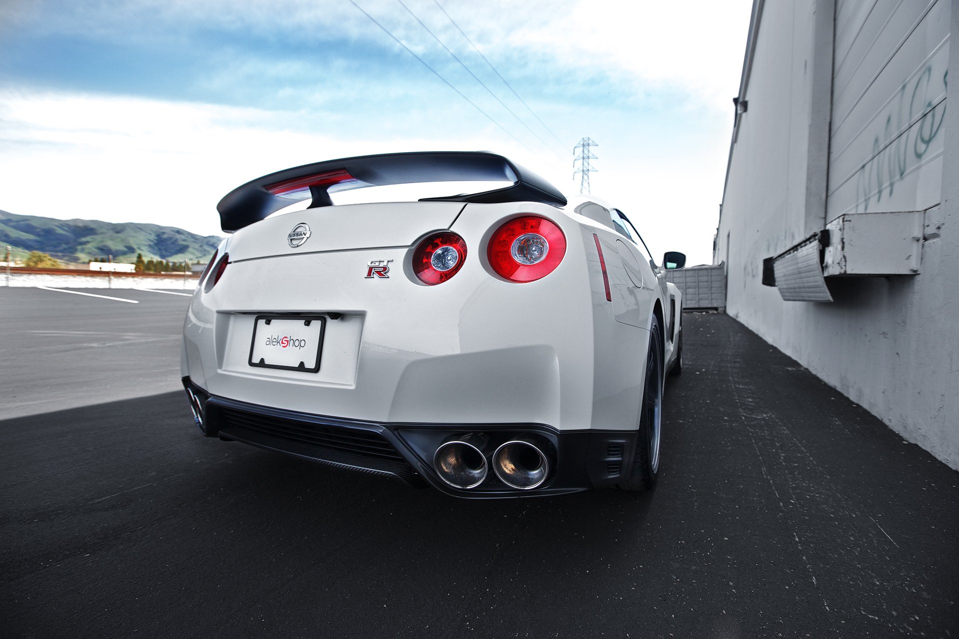 nissan gtr r35 blanco cielo nubes.nissan gtr zadok nubes soporte de alto voltaje