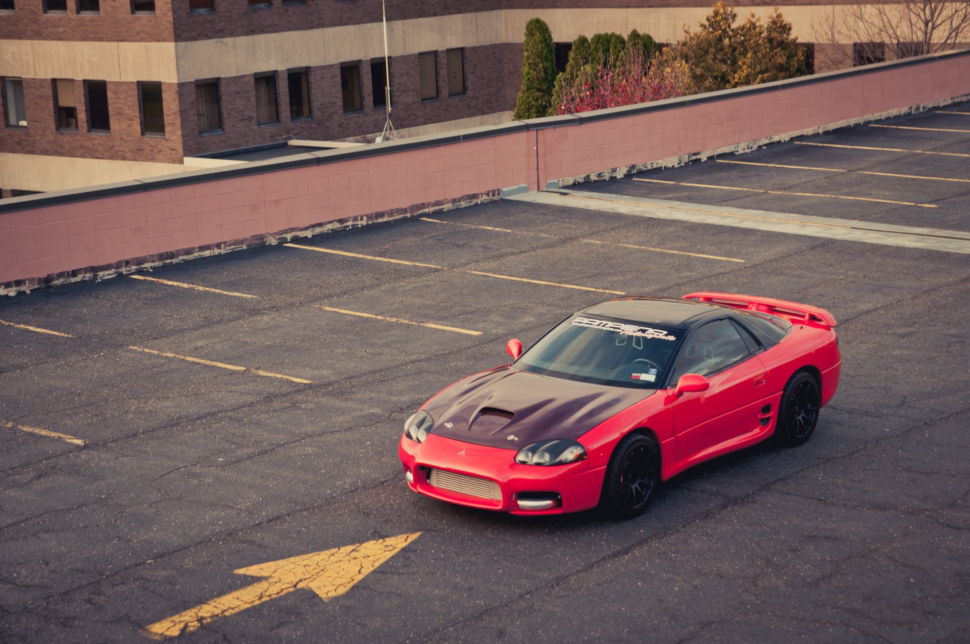 mitsubishi 3000gt rosso mitsubishi rosso parcheggio costruzione