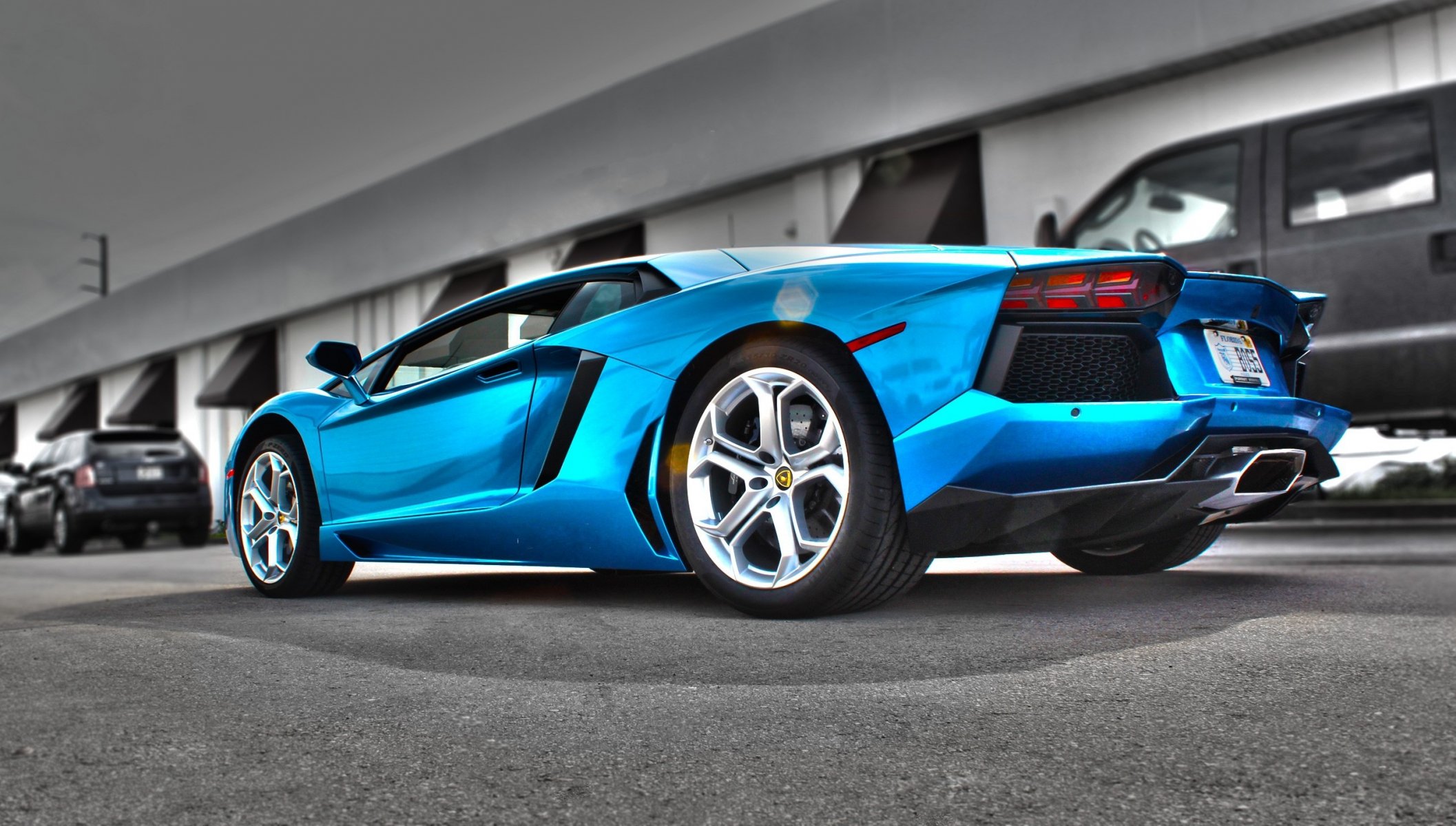 lamborghini aventador lp700-4 azure blue lamborghini aventador blue rear view shadow glare