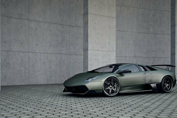 Lamborghini murcielago суперкар с черепом, вид сбоку