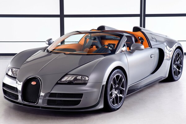 Bugatti grigio, il Grand Sport Per sempre