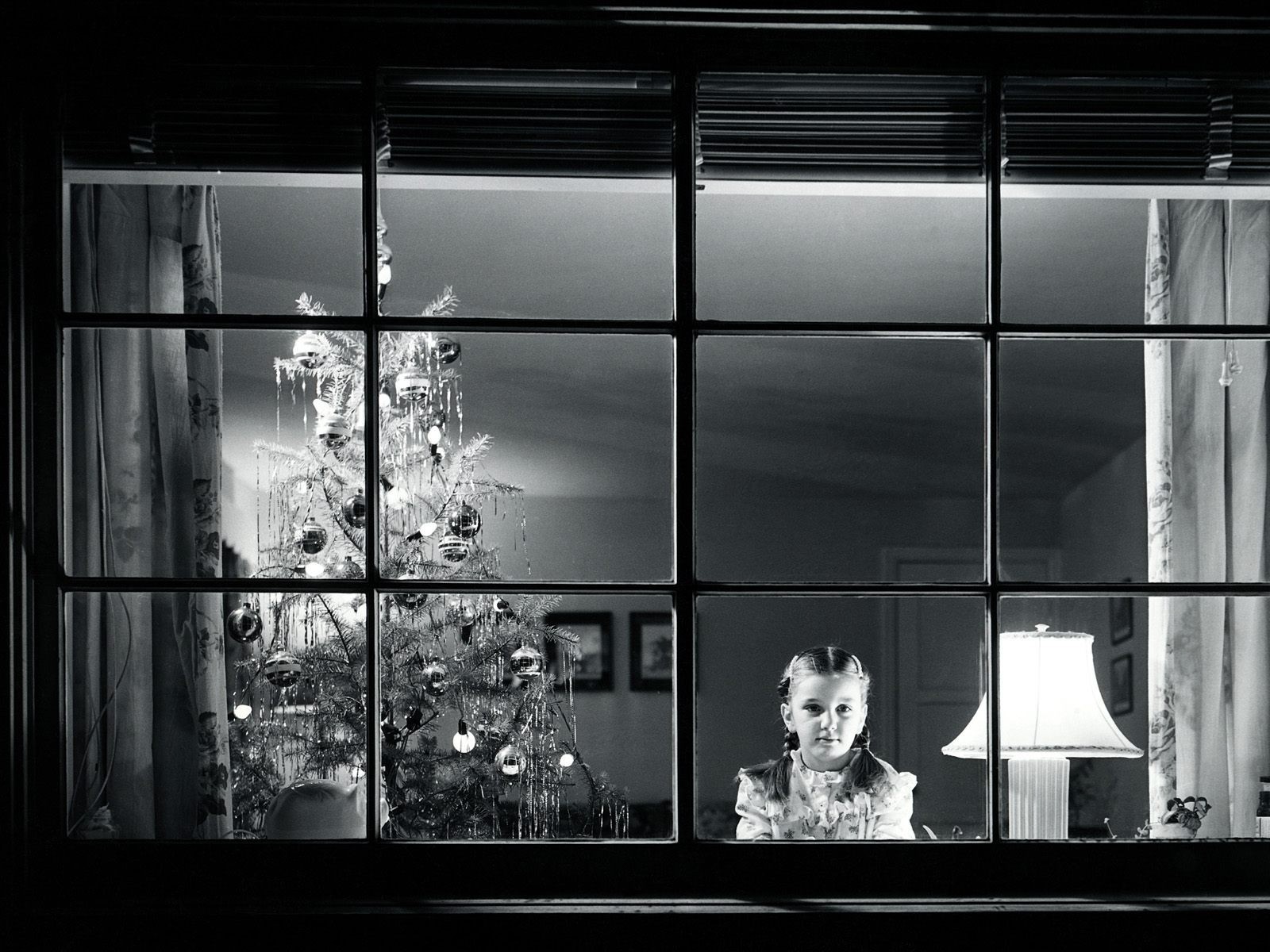 warten schwarz und weiß neujahr weihnachtsbaum fenster