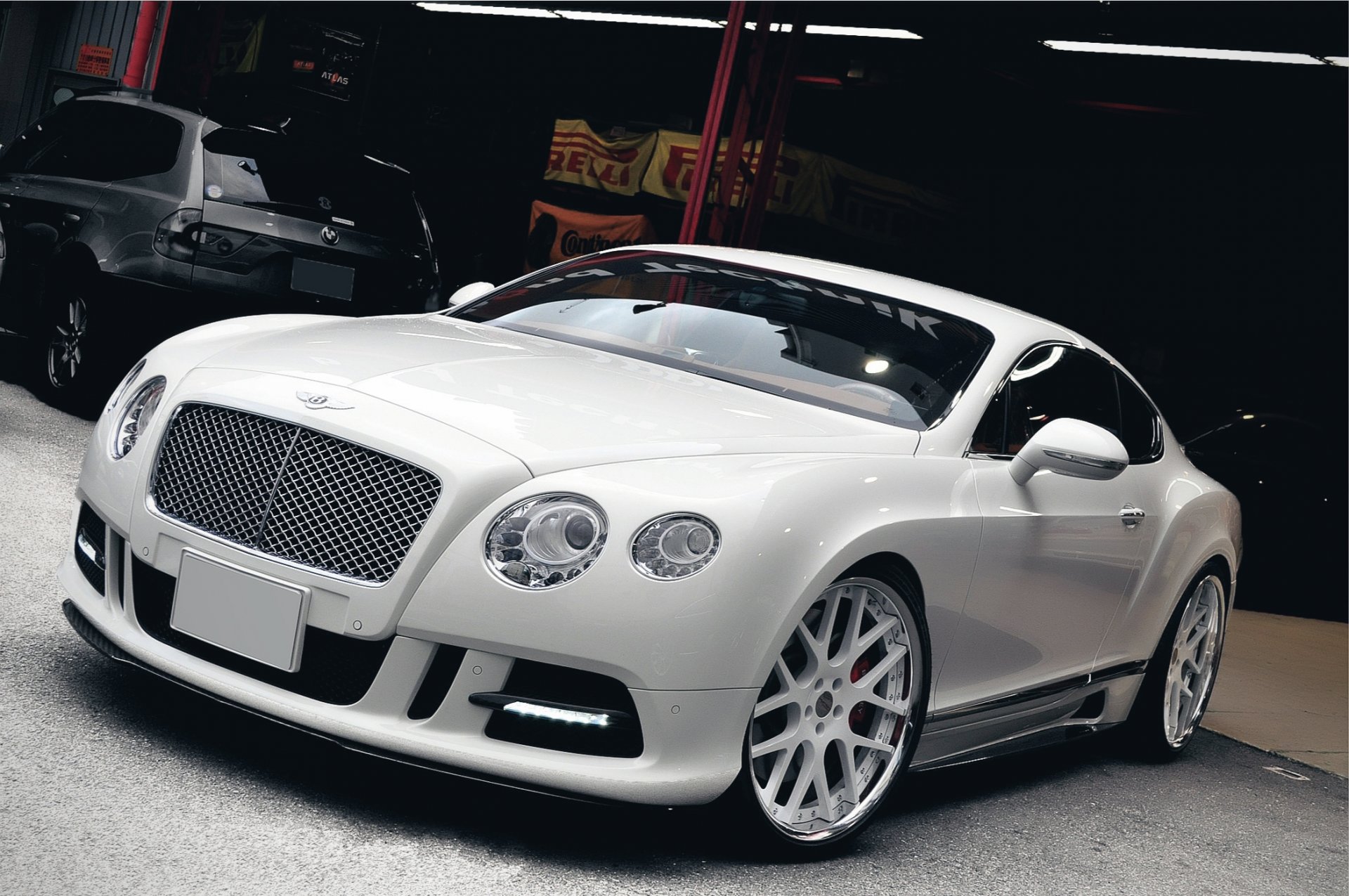 bentley auto samochody tuning garaż