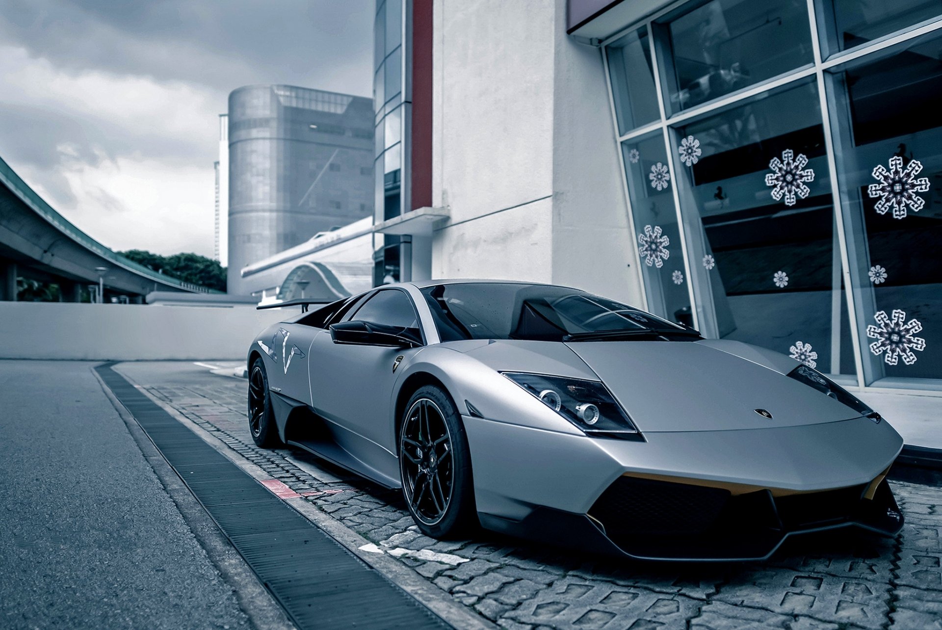 lamborghini murcielago lp670-4 sv silber lamborghini murcielago silber vorderansicht geben himmel wolken