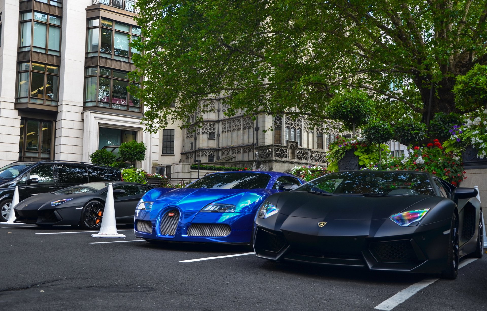 czarny matowy aventador x2 chrom niebieski bugatti veyron london lamborghini aventador supercar bugatti veyron hypercar przód