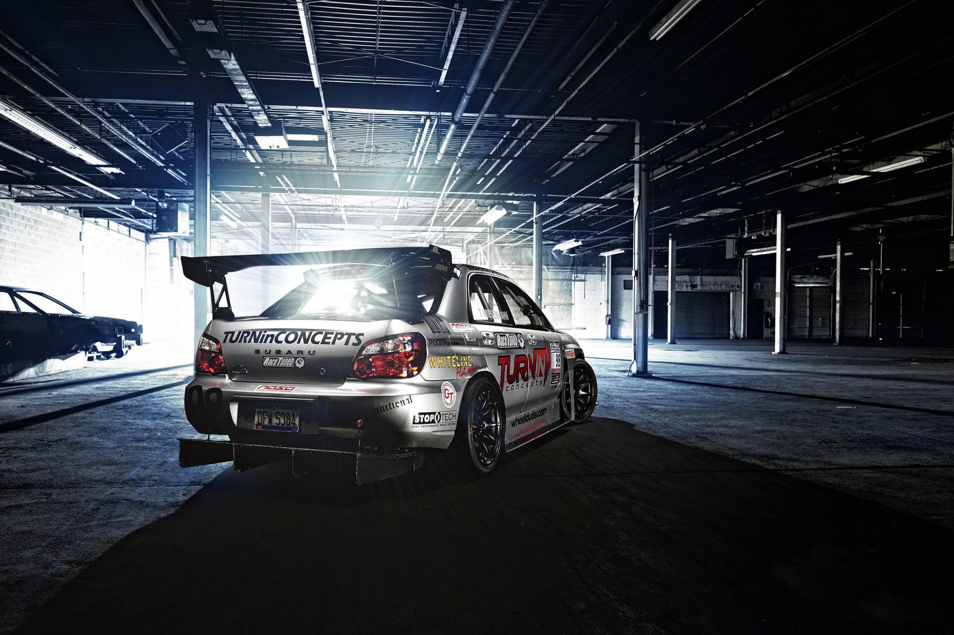 ubaru impreza wrx monster turnin subaru tuning sport hangar blask światło