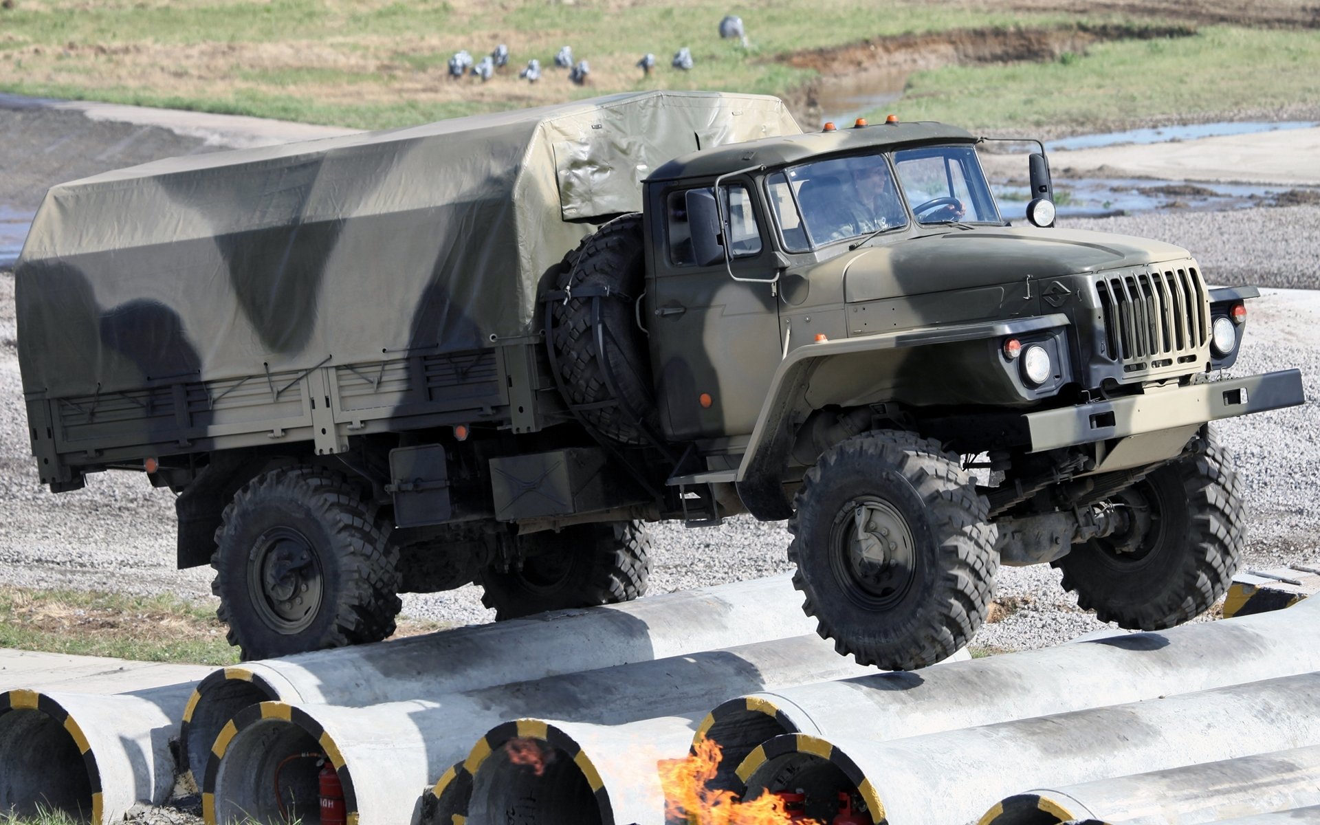 ural camion militaire avant essai fond