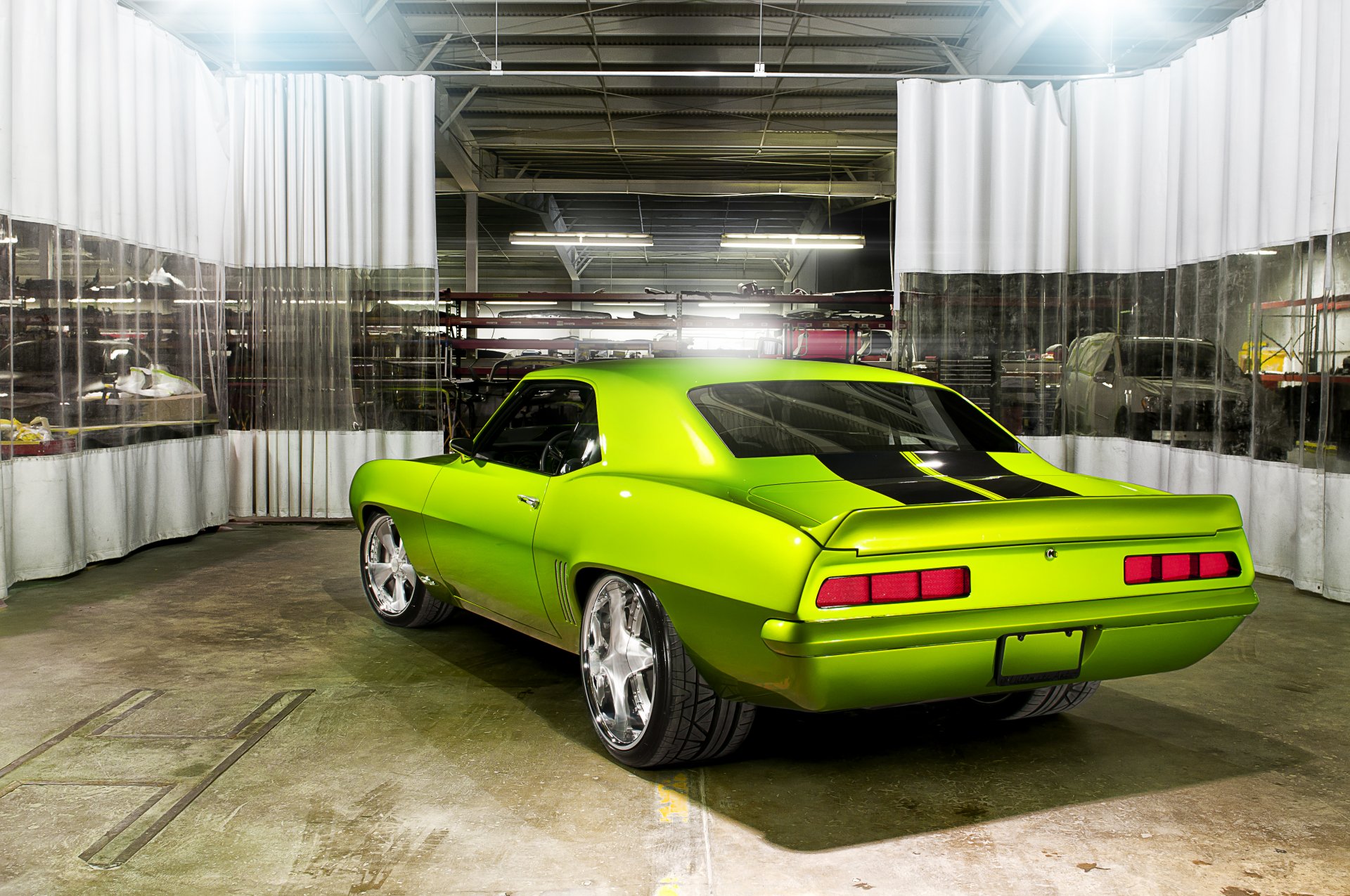 chevrolet camaro corse mostro verde 34 carriola auto garage