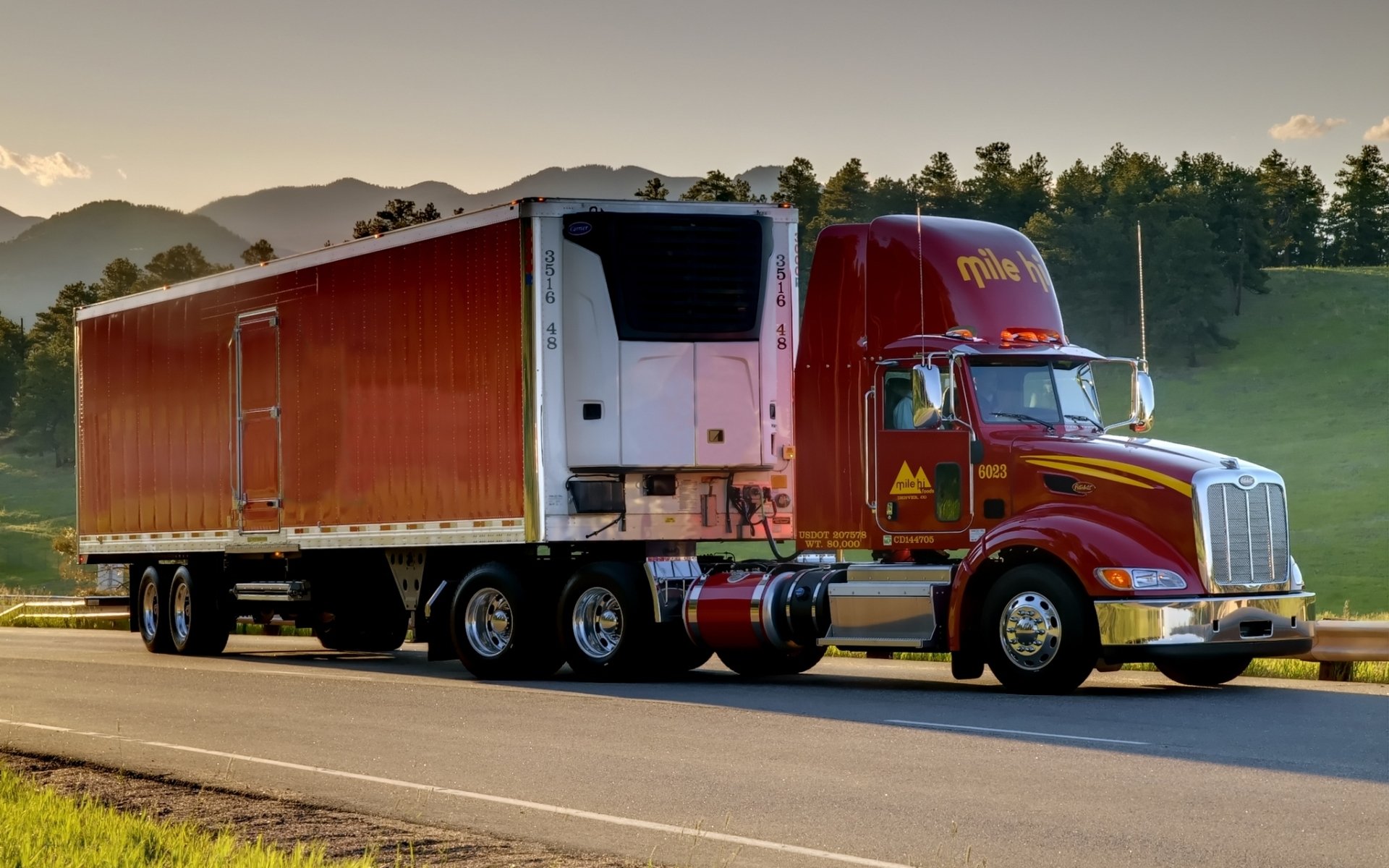 peterbilt peterbilt truck tractor truck road mountain