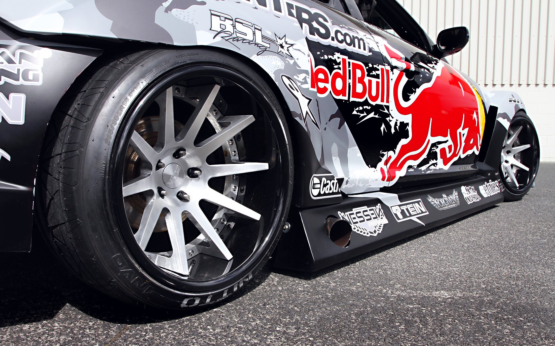 mazda rx-8 dérive tuning voiture de sport rouge bull racing concurrence widebody spoiler roues jantes d échappement