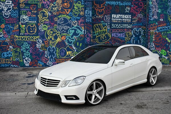 Blanc tuning Mercedes-Benz classe Exécutive