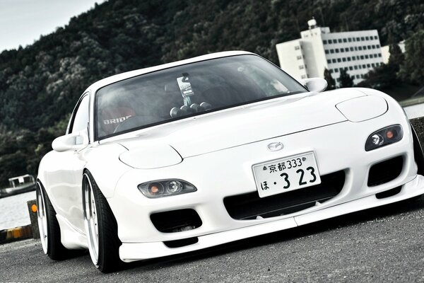 Wallpaper Tuning hermoso coche blanco Mazda RX7