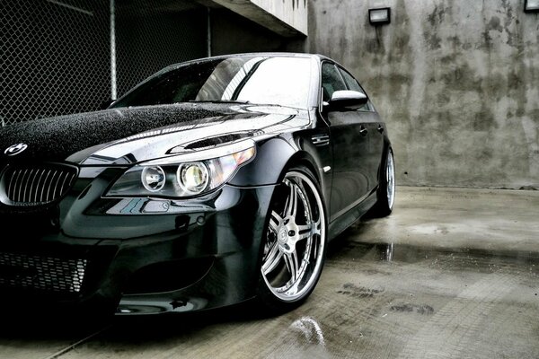 Black bmv m5 photographed from an angle