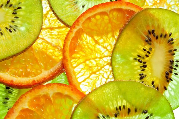 Kiwi-Slices. Orange Kreise