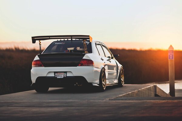 Mitsubishi lancer Evo White