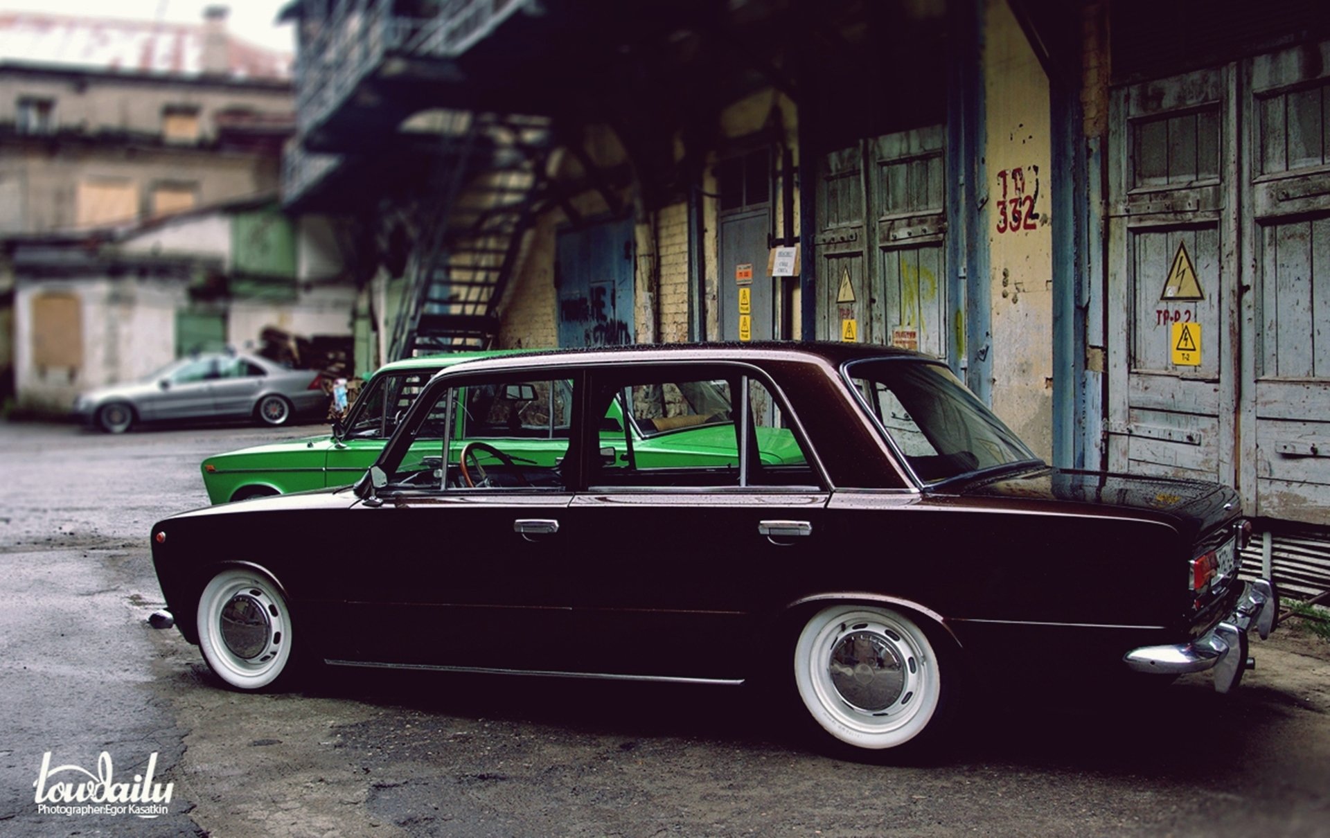 bajo clásico jarrones lada