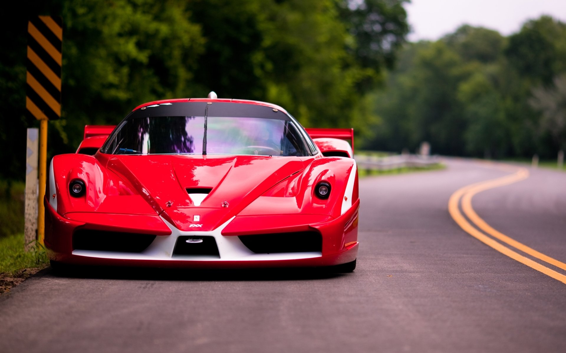 ferrari fxx evoluzione феррари суперкар красный передок дорога