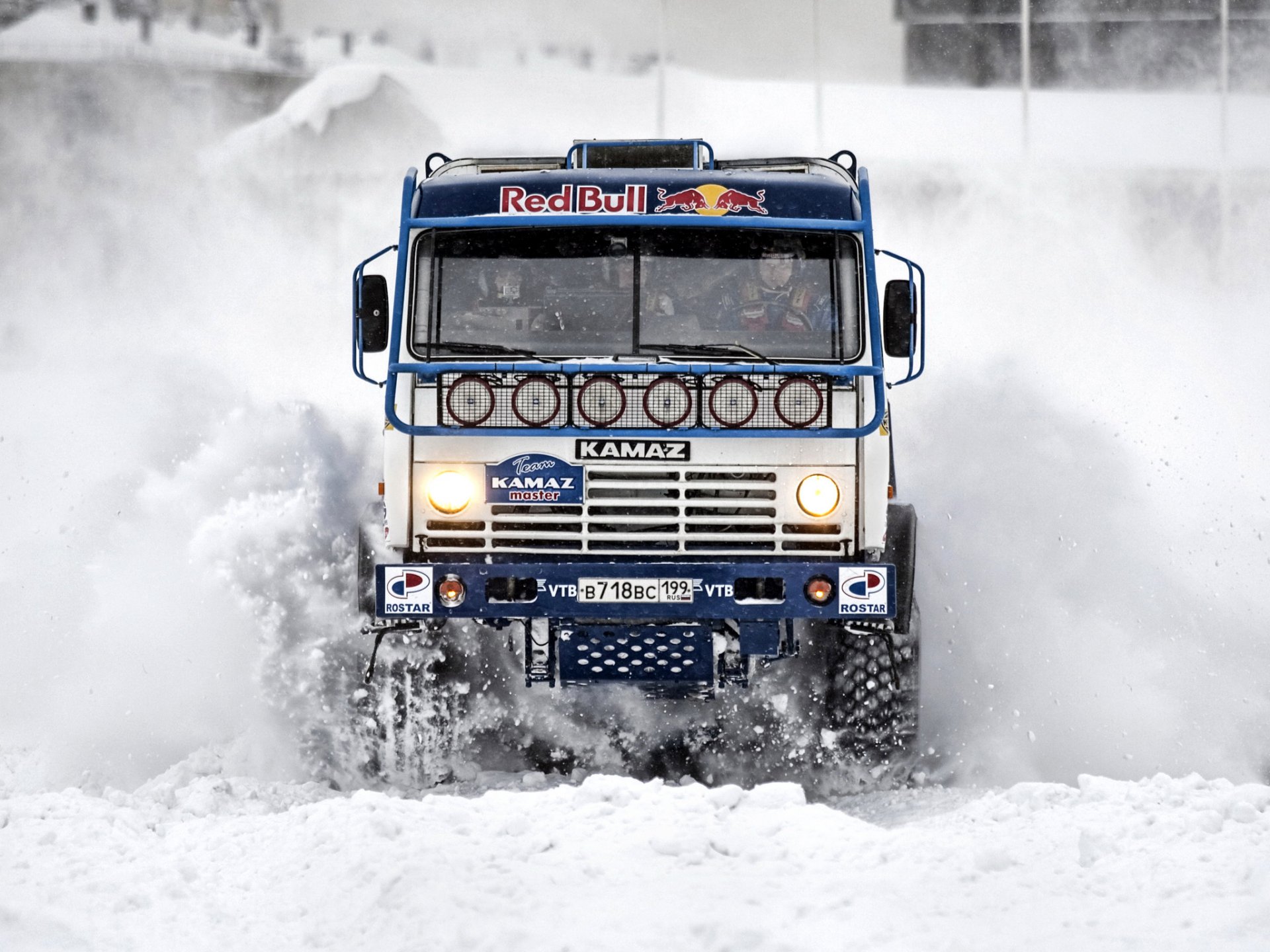 kamaz mistrz kamaz paryż dakar rosja chagin zima śnieg czerwony byk