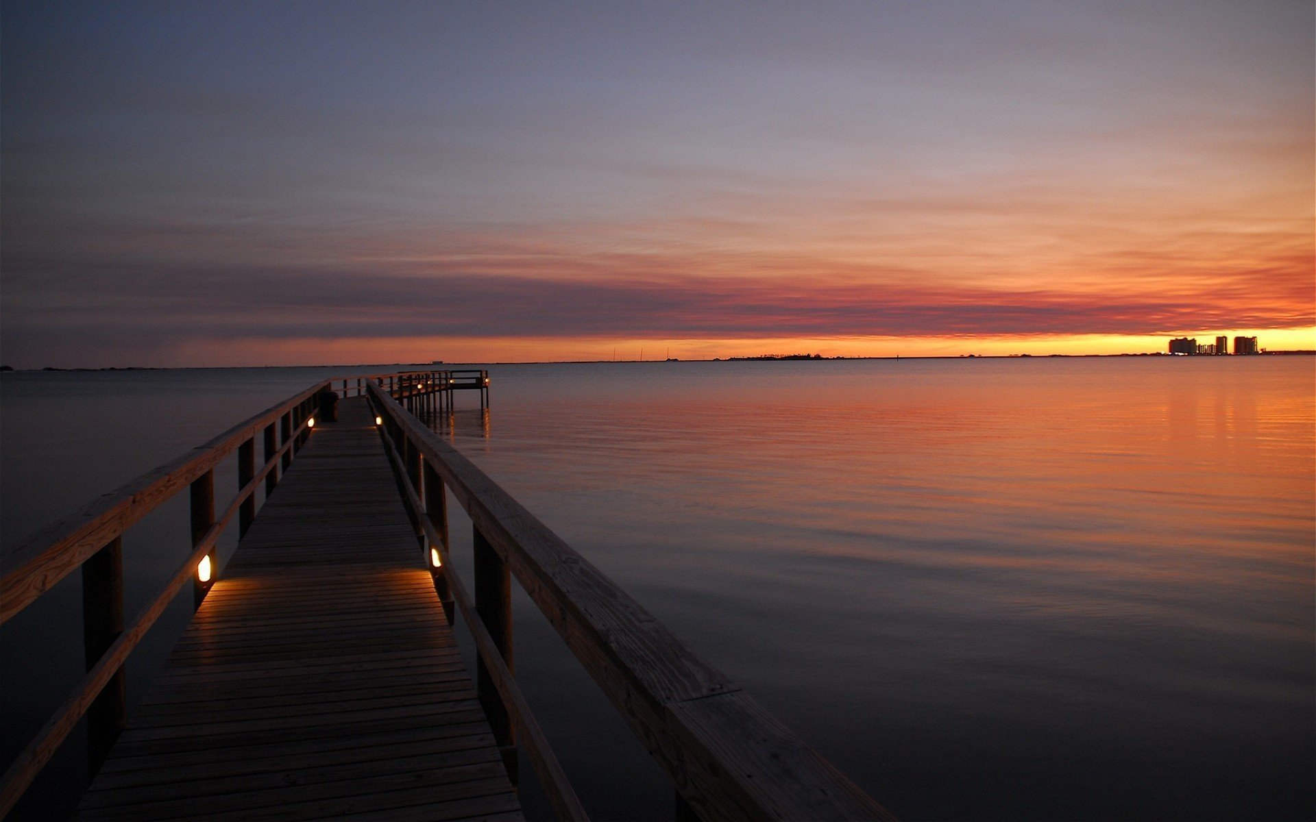 puesta de sol muelle