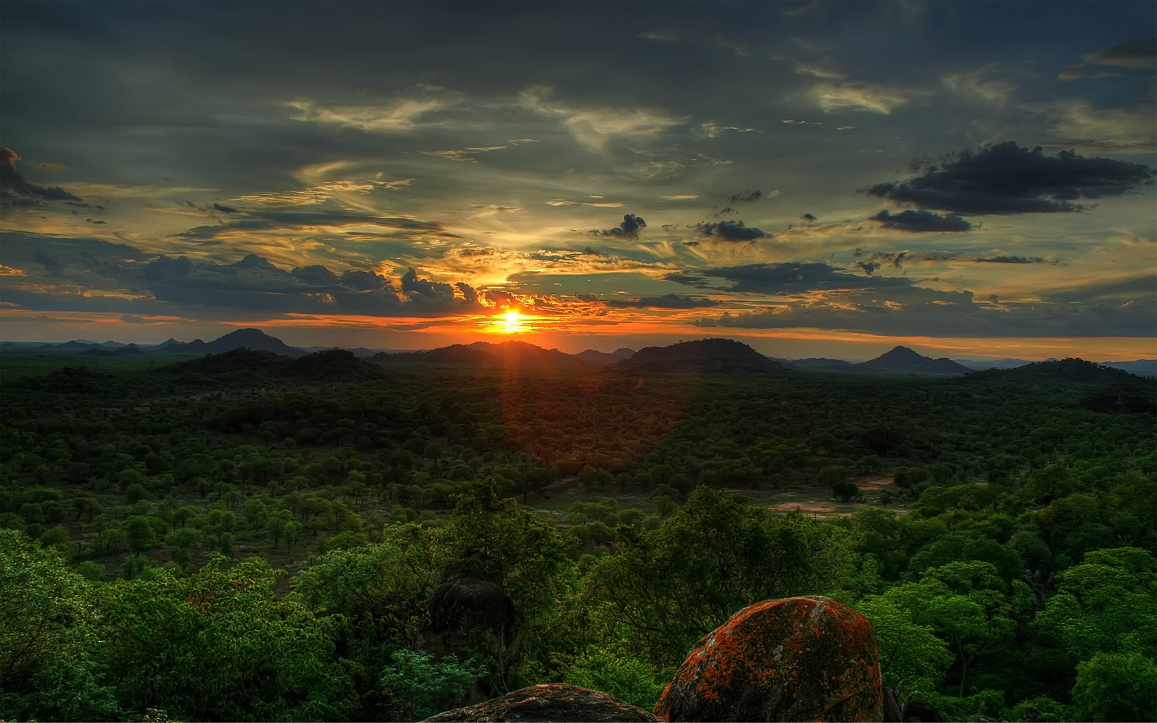 tramonto foresta cielo africa