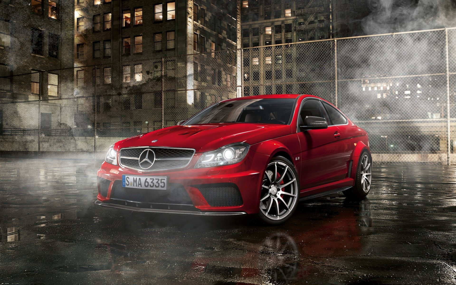 mercedes-benz c63 ночь улица мерседес amg парковка