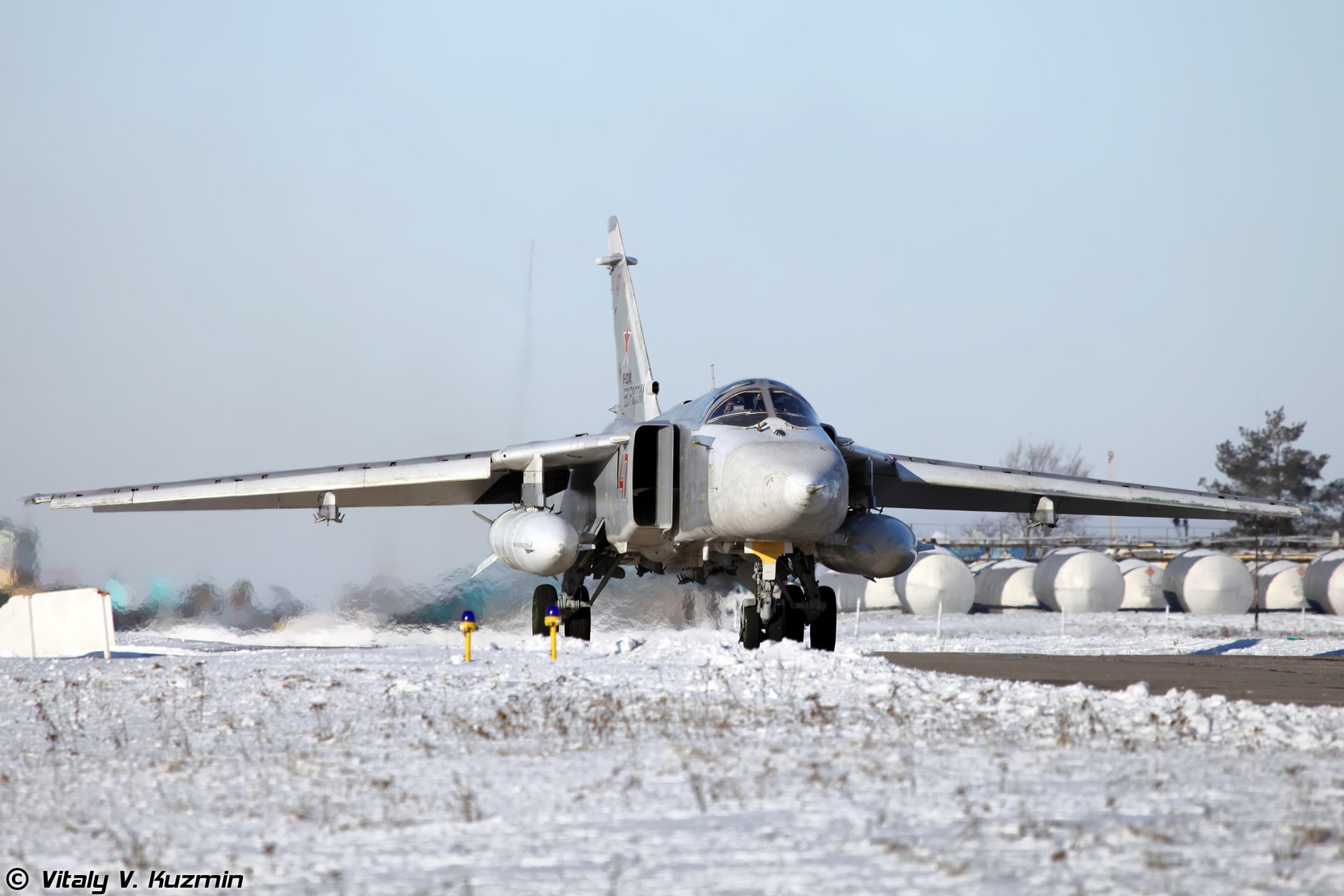 su-24 bombardier de première ligne okb sukhoi