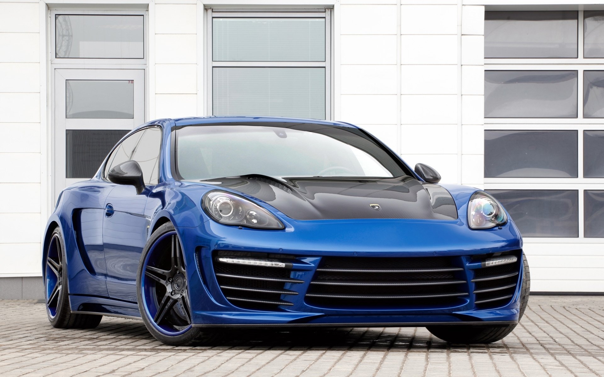 topcar porsche panamera stingray gtp porsche panamera front blau tuning felgen fenster