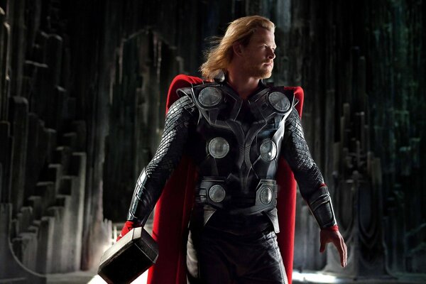 Chris Hamsworth como Thor