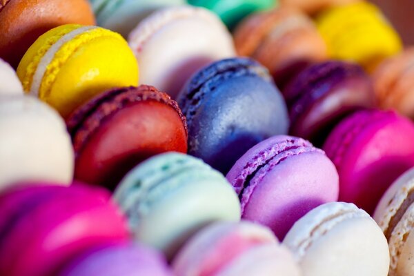 Amaretti colorati per il cibo