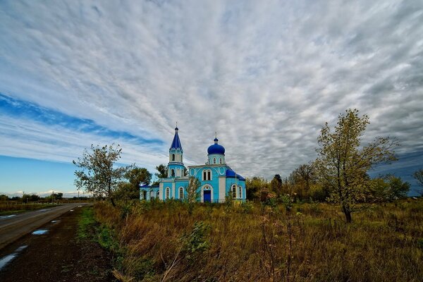 The road to heaven lies through the temple