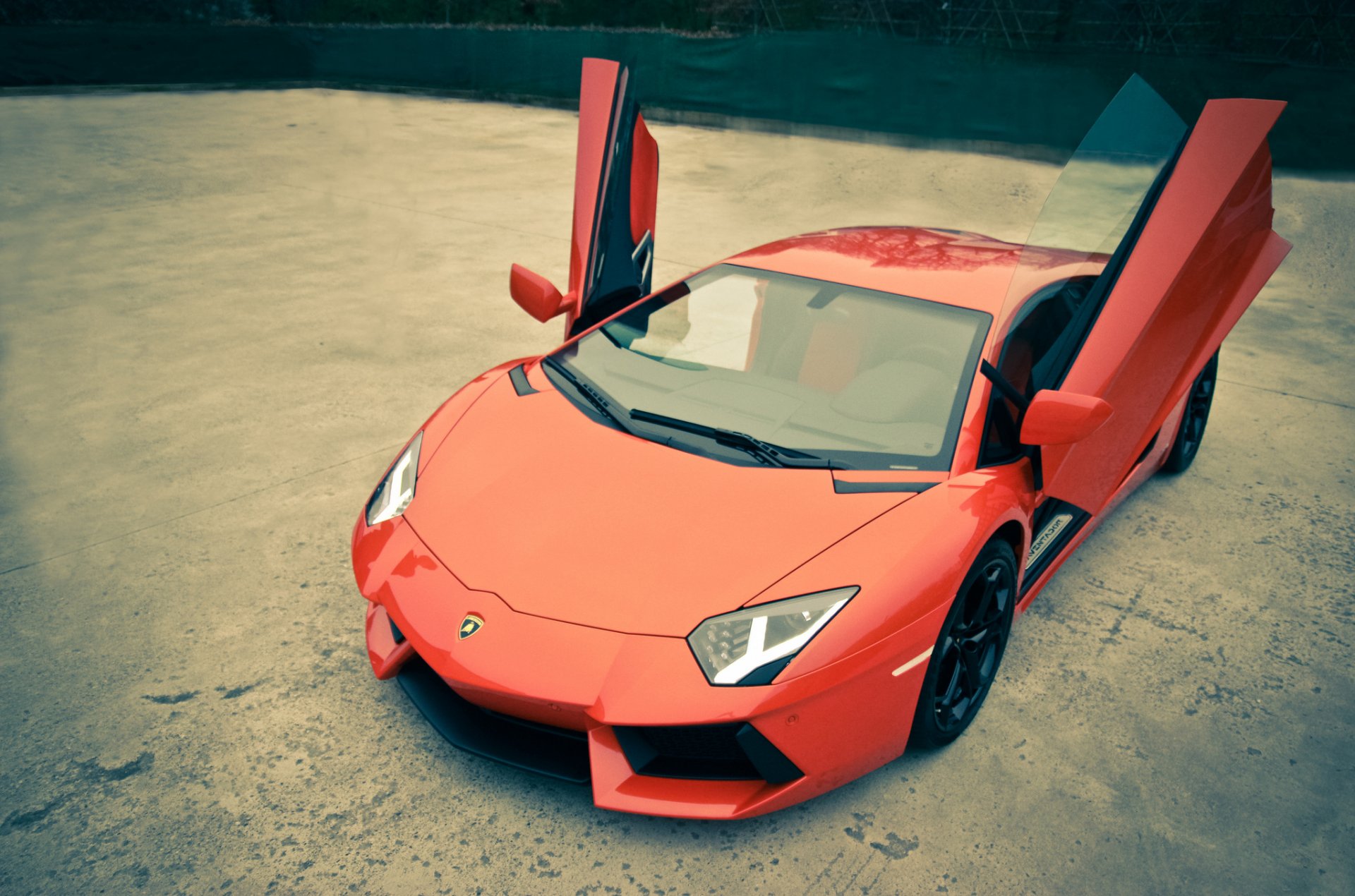 lamborghini aventador lp700-4 lb834 rojo lamborghini lamborghini aventador rojo puertas abiertas puertas lambo