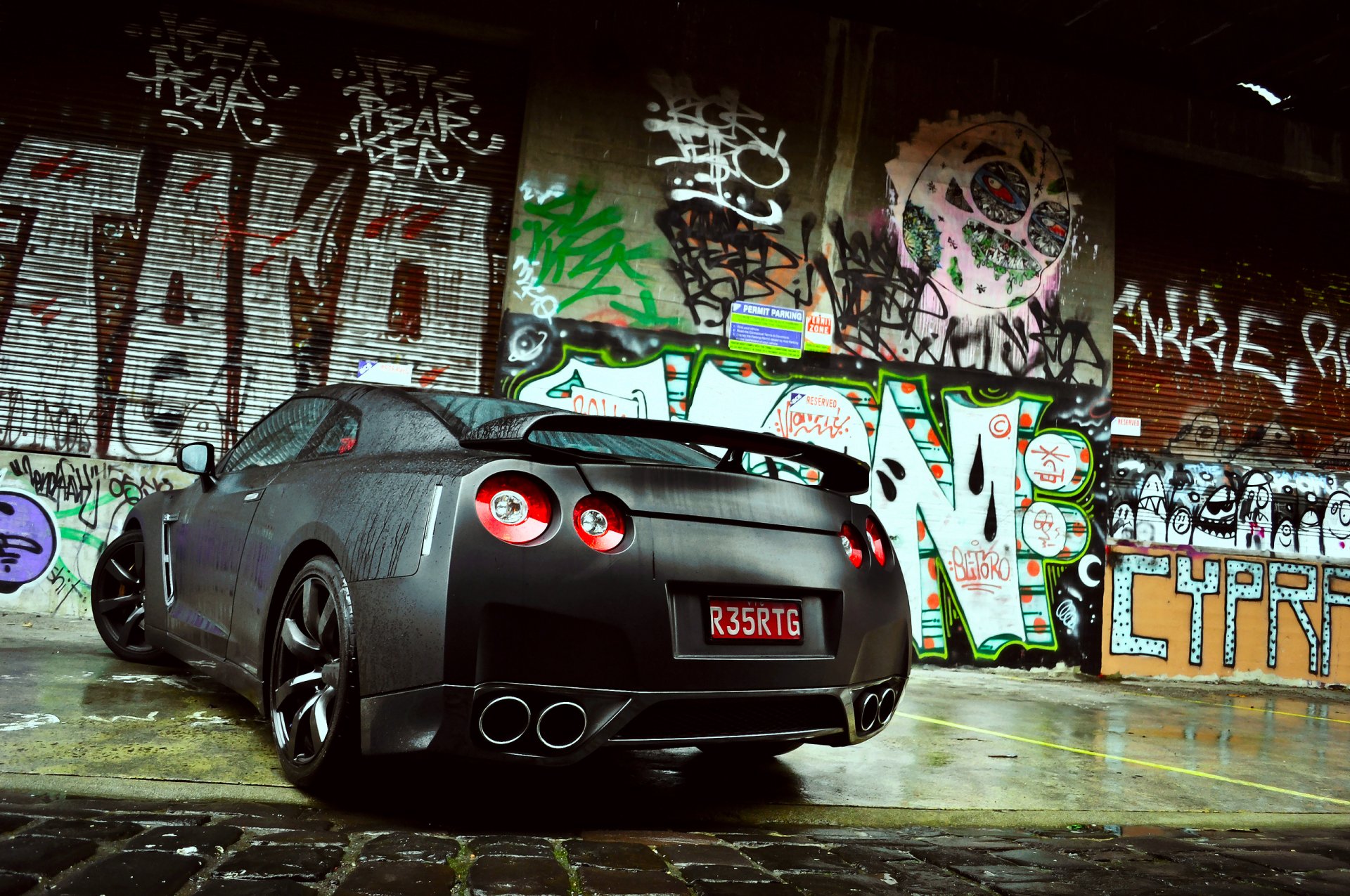 nissan gt-r wet back of graffiti