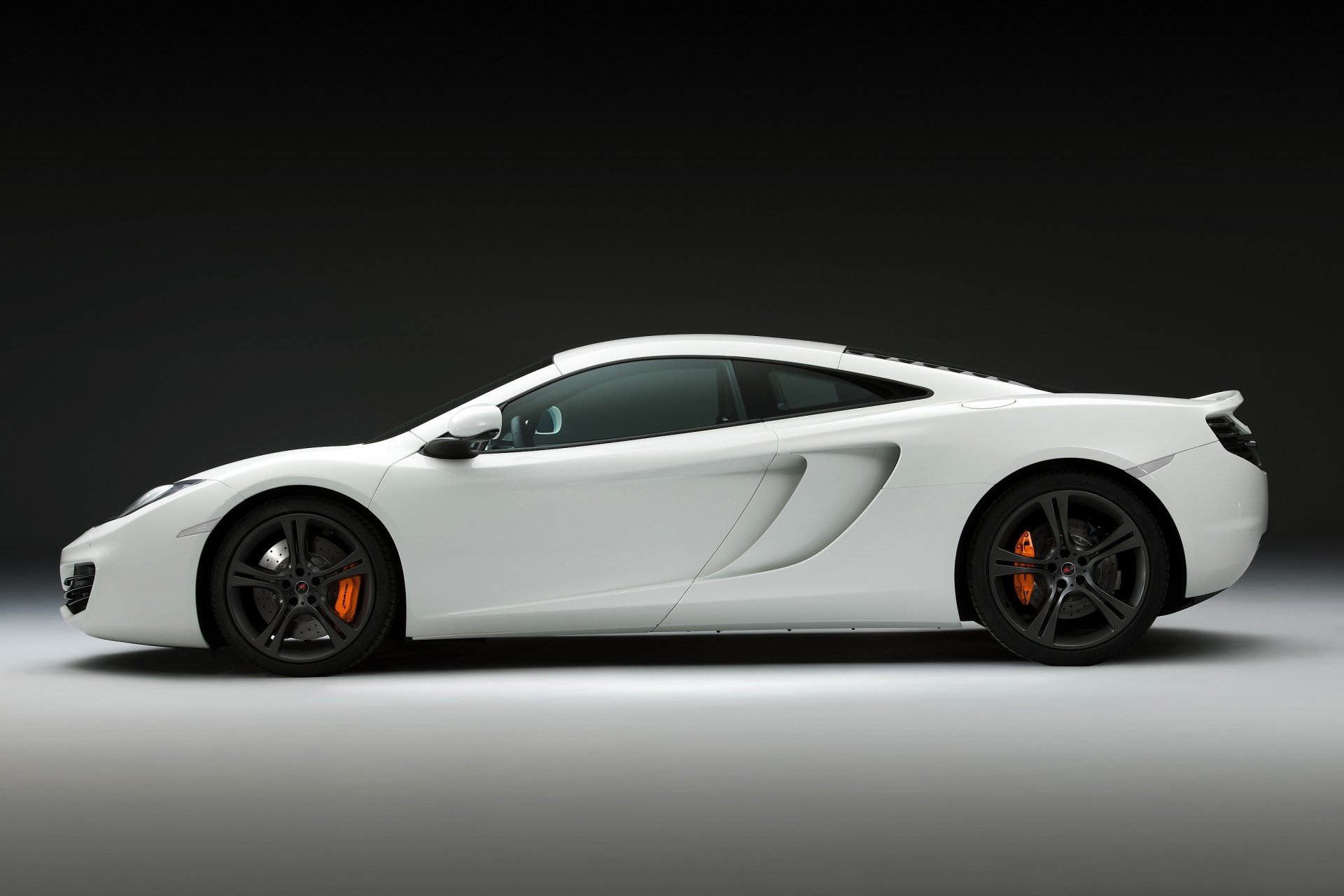 auto cars mclaren mclaren mp4-12c supercar supercars white cars walls race car