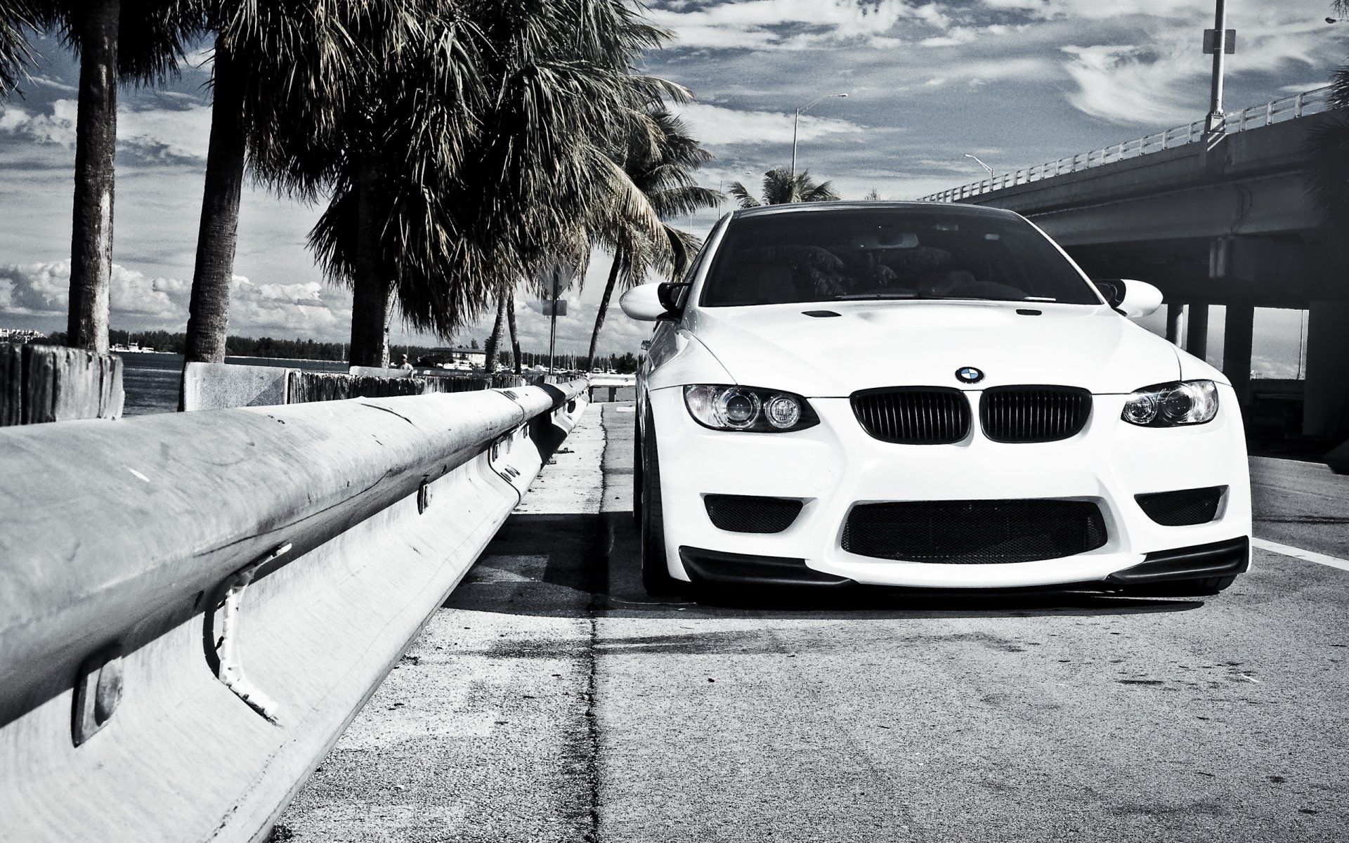 bmw m3 e92 blanco bmw barandilla puente