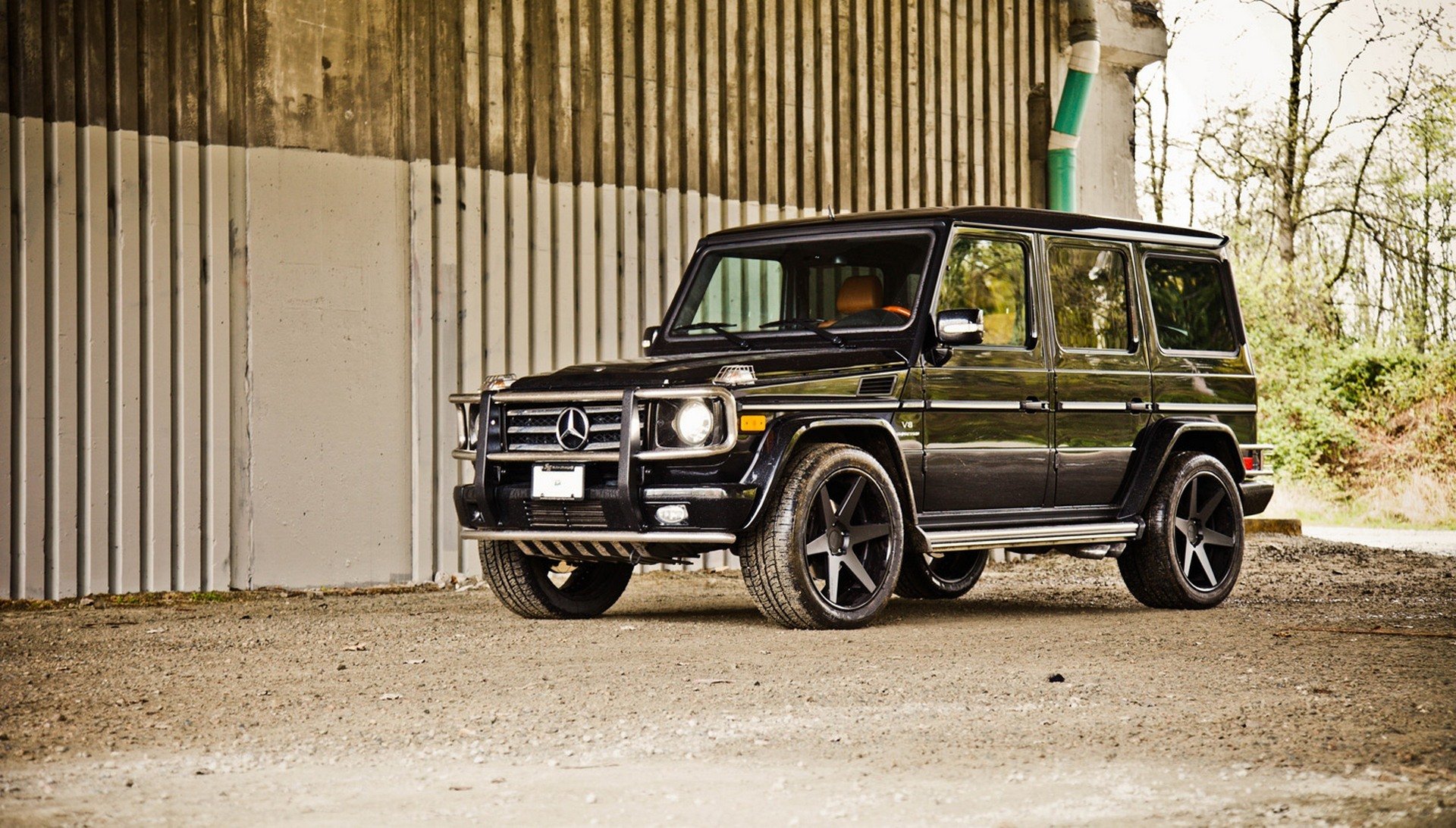 автомобиль обои mercedes g500 v8 компрессор черный тюнинг авто sr мереседес бенз г500 внедорожник ср стоит машина