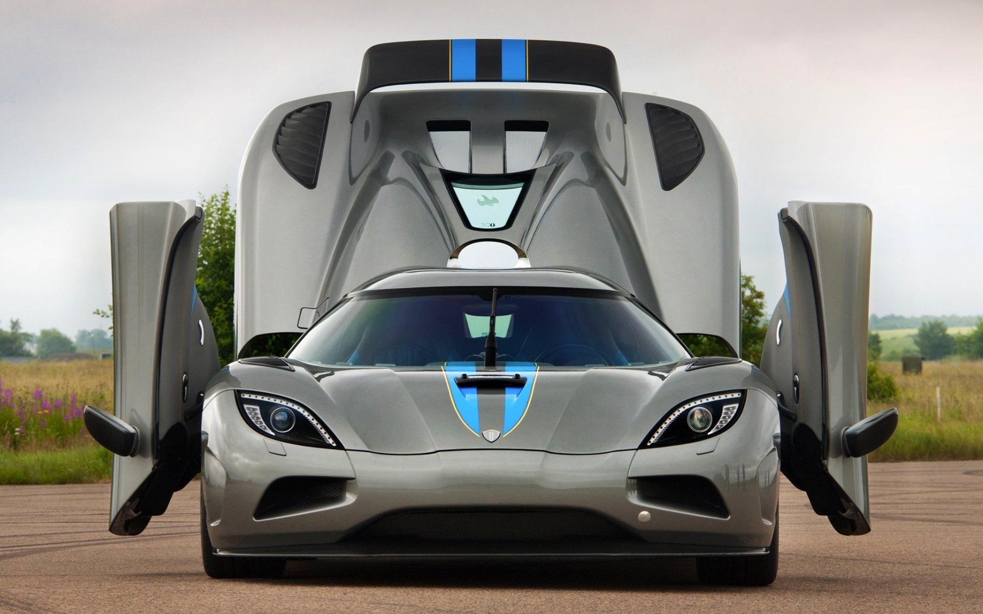 koenigsegg agera ager supercar hypercar front grey doors .kapot sky