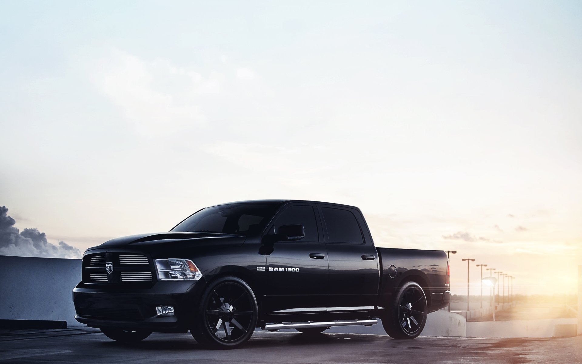 dodge ram 1500 dodge ram pickup jeep przód tuning felgi zachód słońca słońce niebo