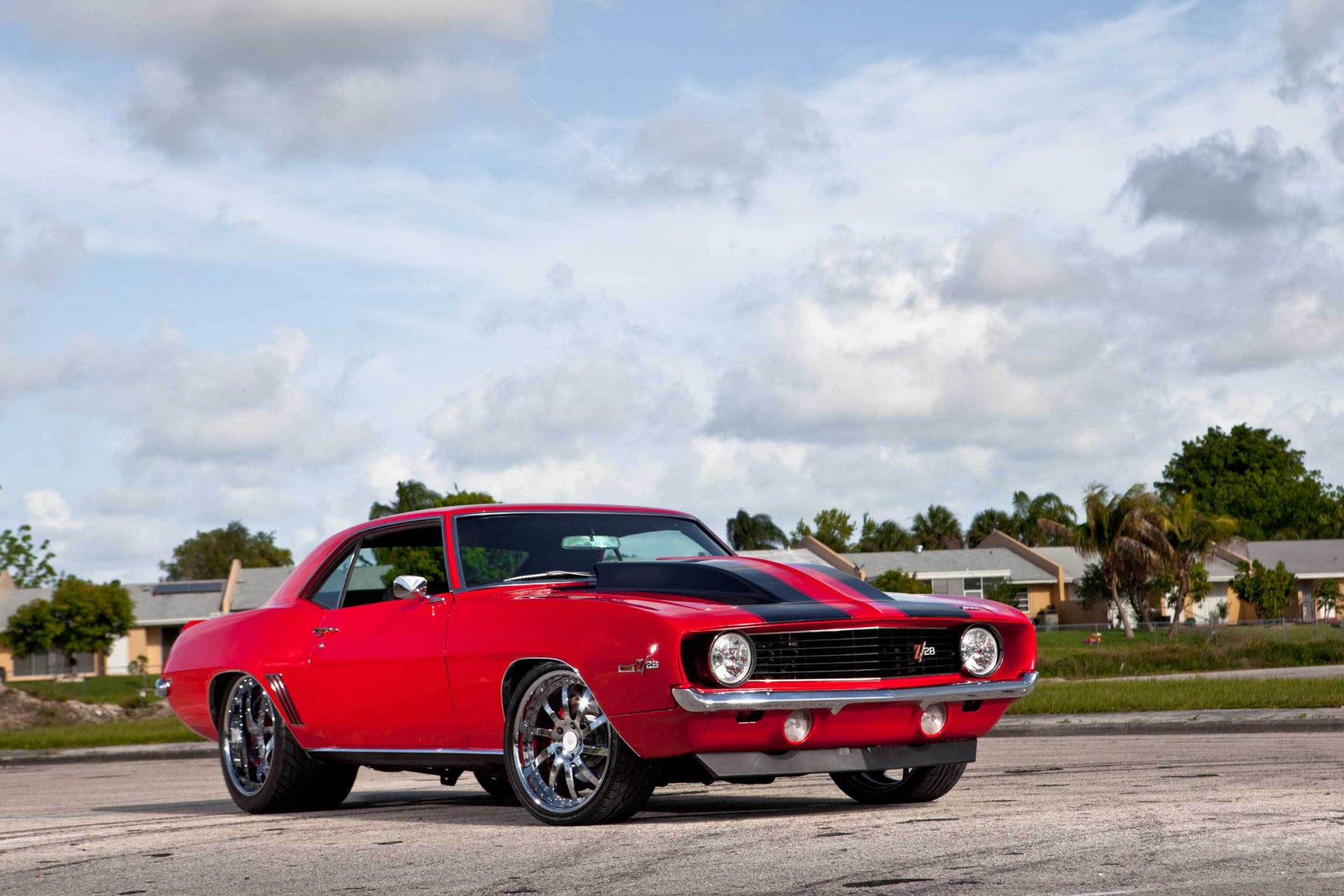 chevrolet camaro z-28 rojo muscle car chevrolet camaro rojo frente muscle car cielo nubes