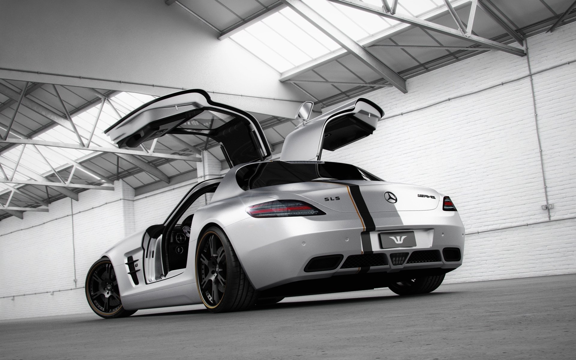 wheelsandmore mercedes-benz sls amg silver wing mercedes sls amg supercar argent vue arrière tuning portes ailes de mouette hangar