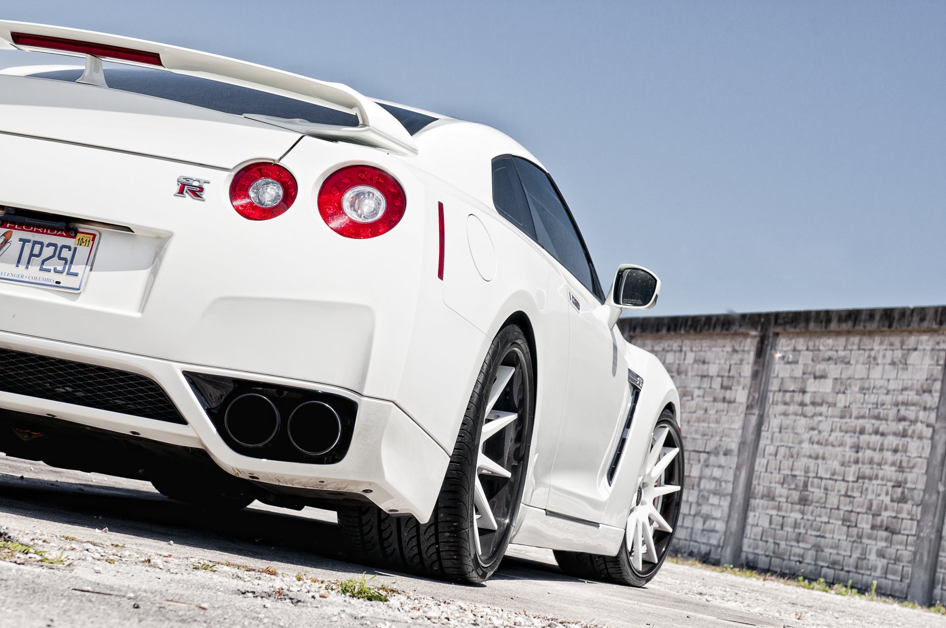 nissan gt-r weiß nissan rückseite wand himmel