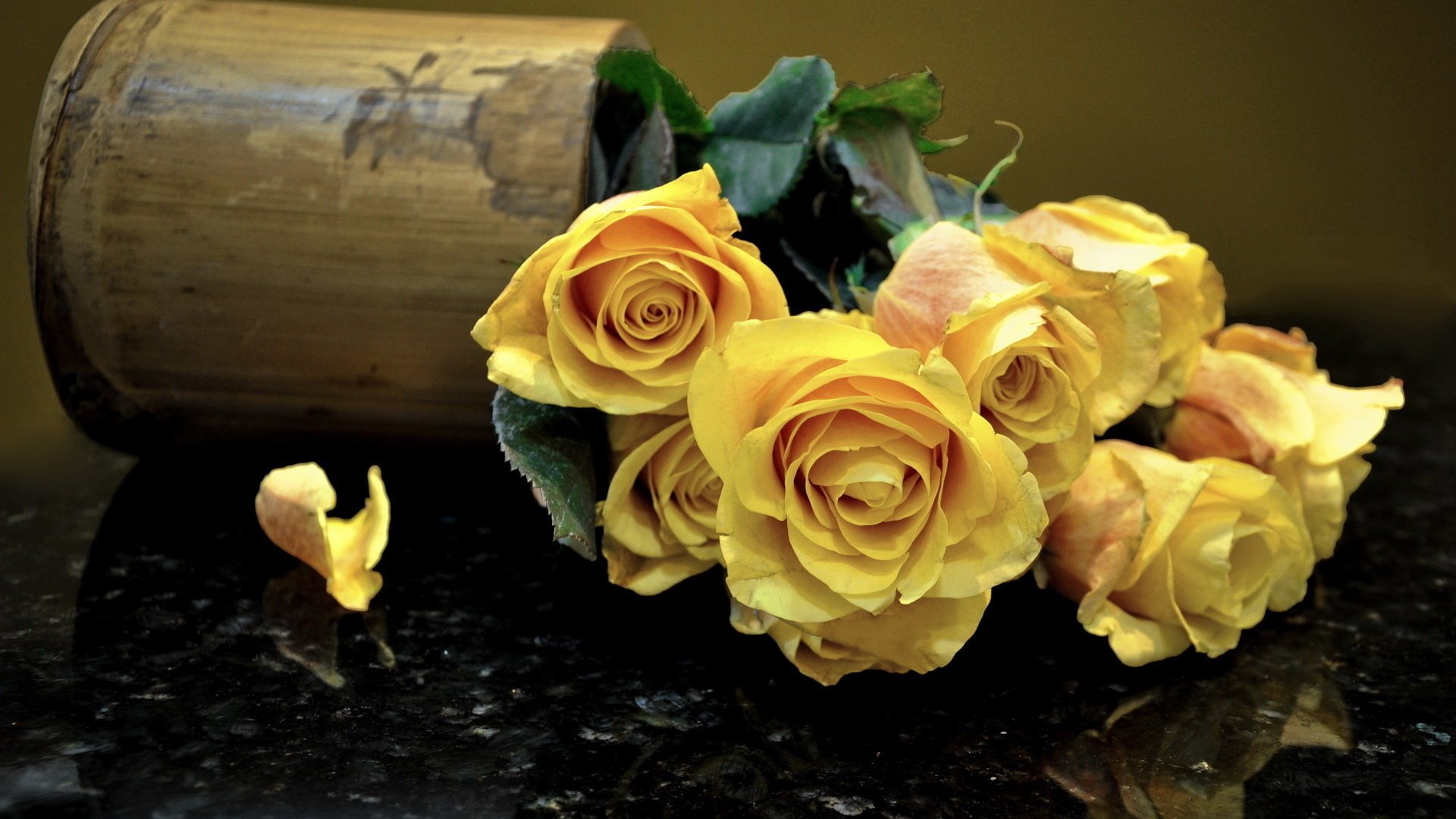 bouquet fleurs jaune roses