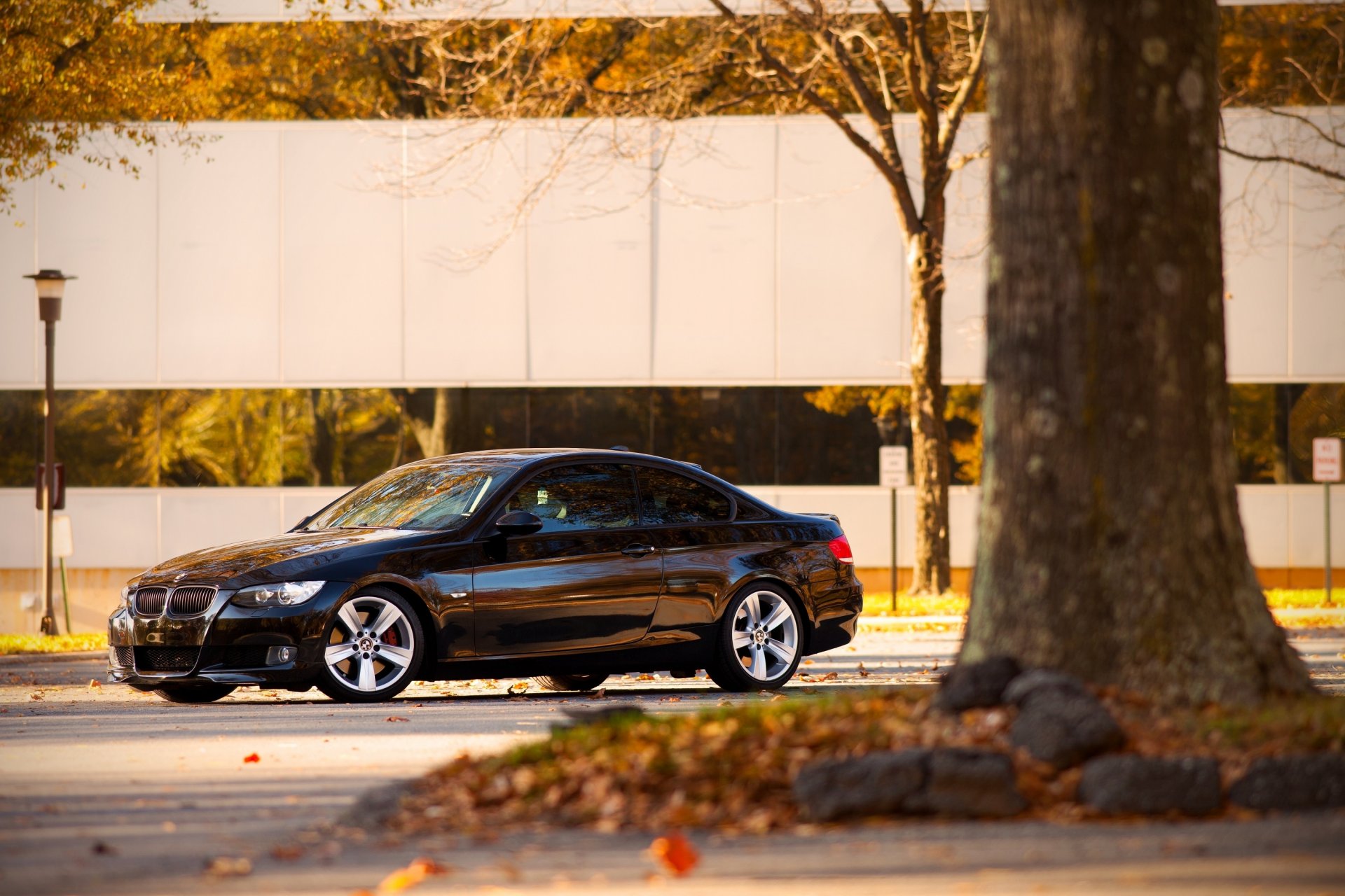 авто автомобили bmw 335i bmw 335i bmw e92 черный сity улица фото обои авто автомобили стены